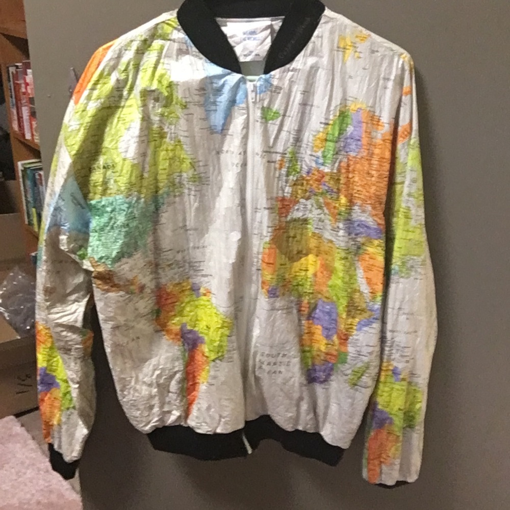 Vintage world map jacket, size XL
